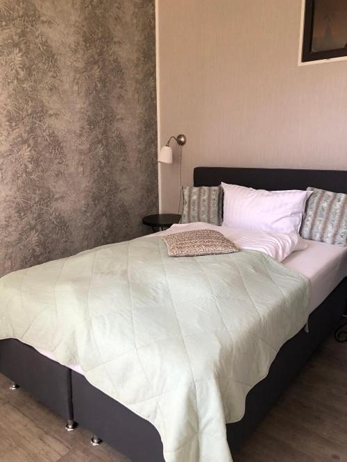 Ferienwohnung Alte Schule 22 Am Saseler Markt 2 Schlafzimmer & Baeder Hochwertig Гамбург Экстерьер фото