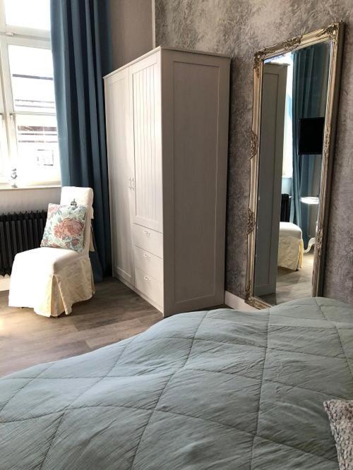Ferienwohnung Alte Schule 22 Am Saseler Markt 2 Schlafzimmer & Baeder Hochwertig Гамбург Экстерьер фото